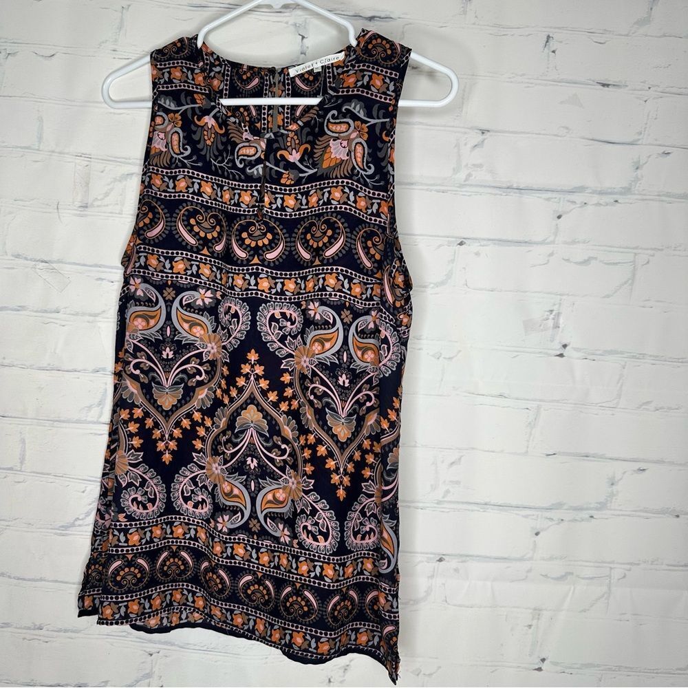 Violet &‎ Claire medium top
